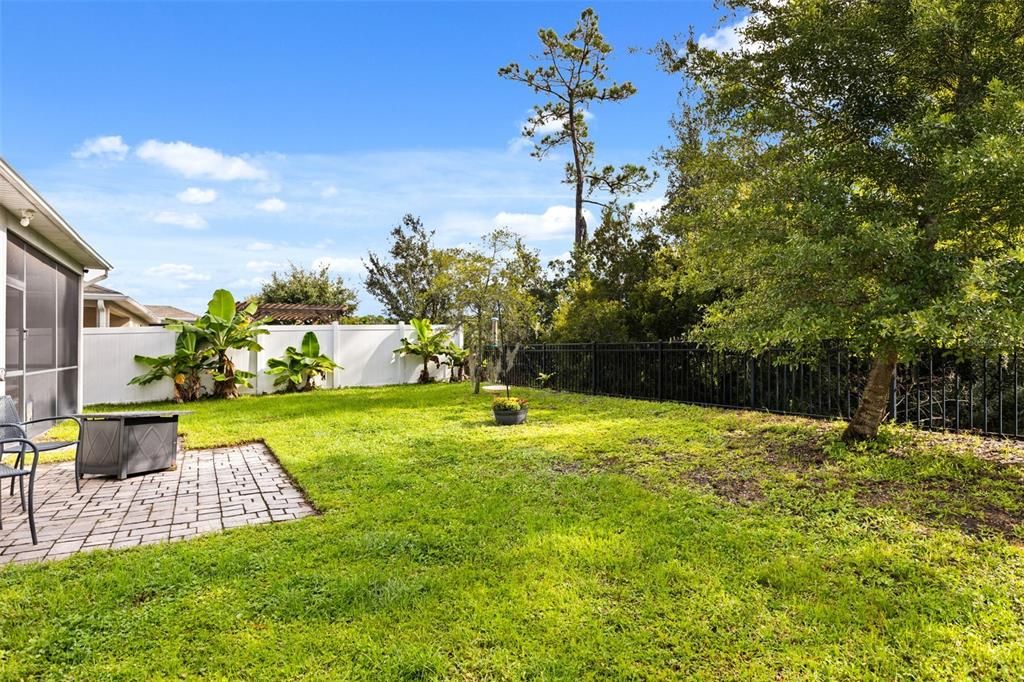 For Sale: $419,500 (4 beds, 2 baths, 2004 Square Feet)
