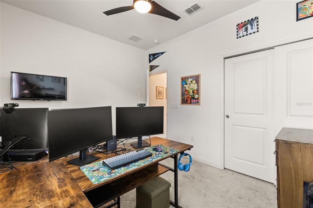 For Sale: $419,500 (4 beds, 2 baths, 2004 Square Feet)