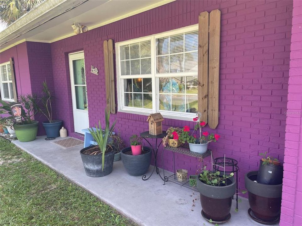 For Sale: $425,000 (2 beds, 2 baths, 1016 Square Feet)