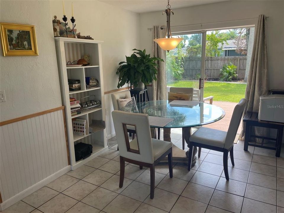 For Sale: $425,000 (2 beds, 2 baths, 1016 Square Feet)