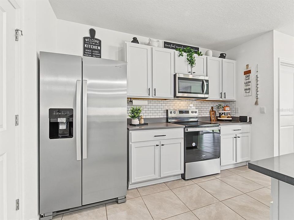 En Venta: $384,900 (3 camas, 2 baños, 1672 Pies cuadrados)