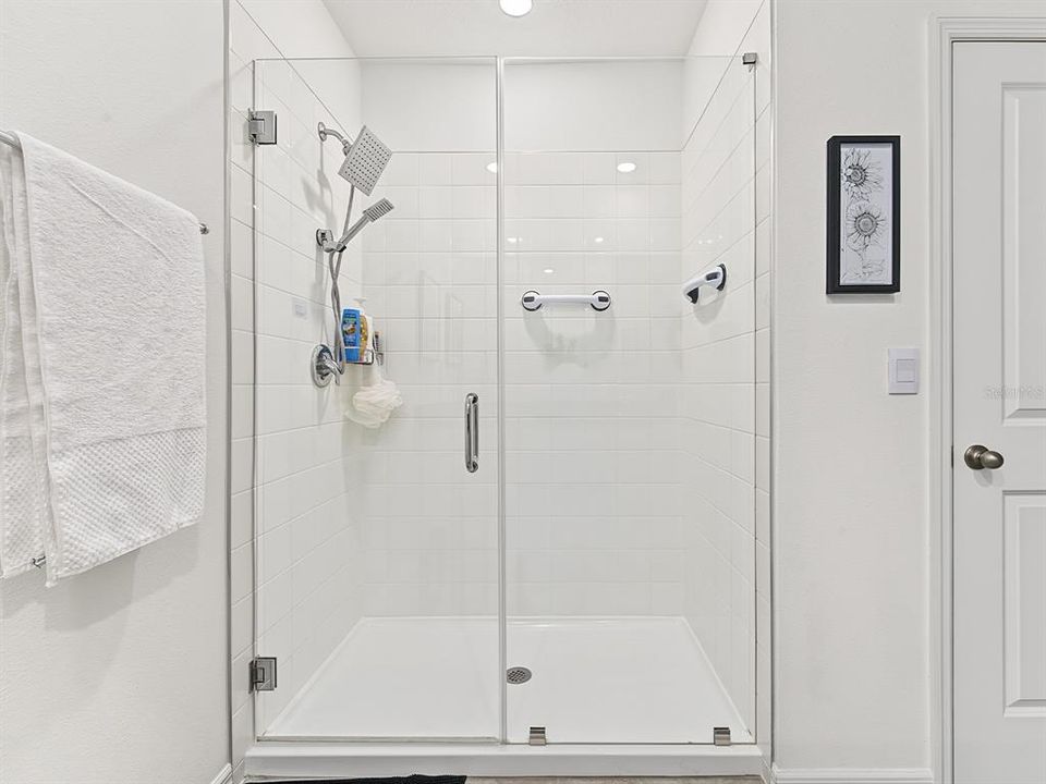 En Venta: $384,900 (3 camas, 2 baños, 1672 Pies cuadrados)