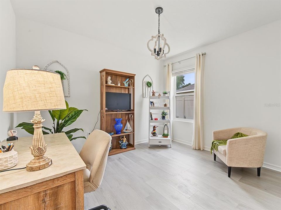 En Venta: $384,900 (3 camas, 2 baños, 1672 Pies cuadrados)
