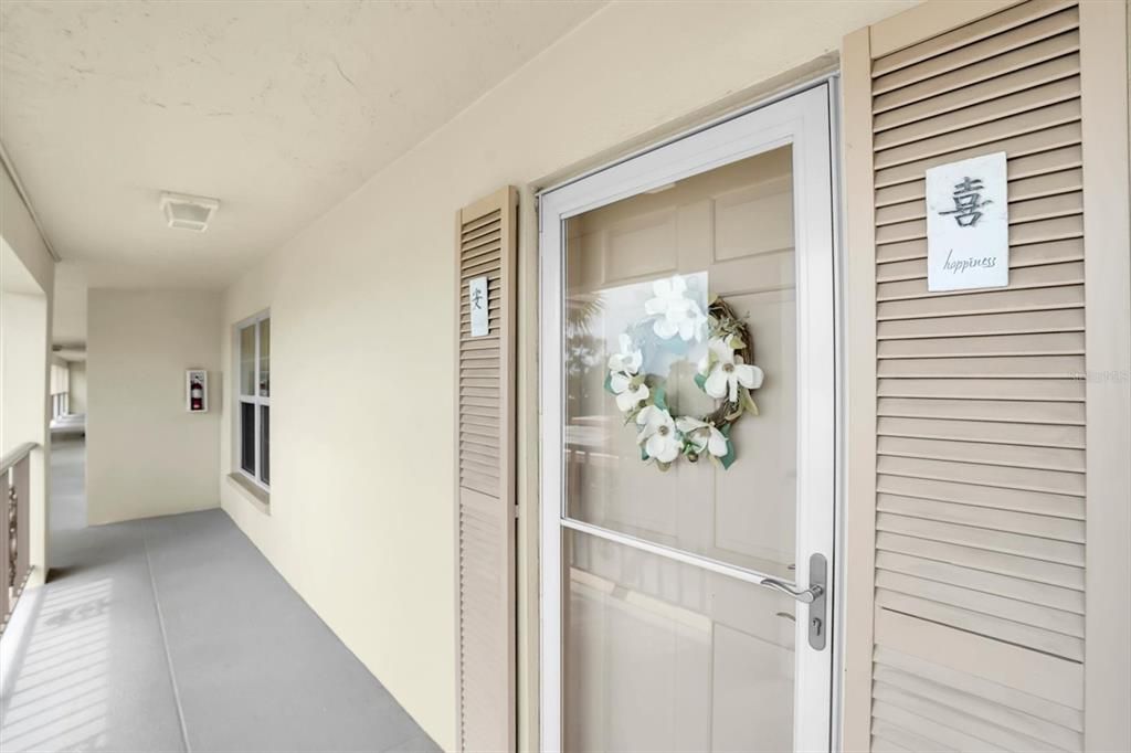 For Sale: $190,000 (2 beds, 2 baths, 1060 Square Feet)