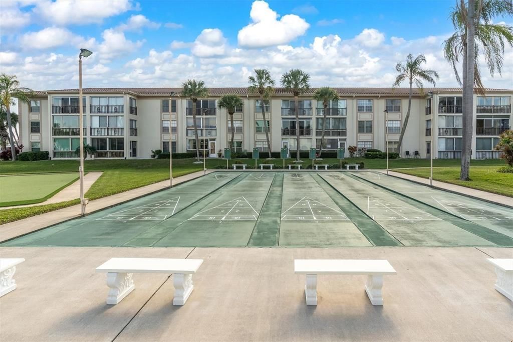 For Sale: $190,000 (2 beds, 2 baths, 1060 Square Feet)