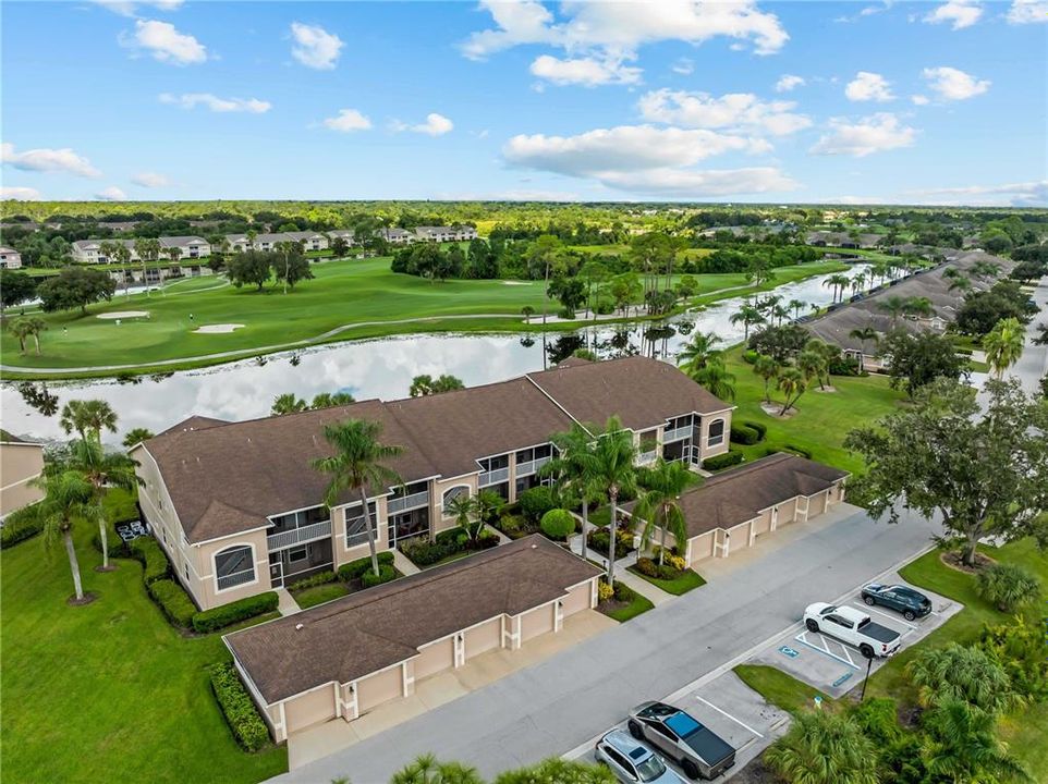 For Sale: $339,900 (2 beds, 2 baths, 1210 Square Feet)