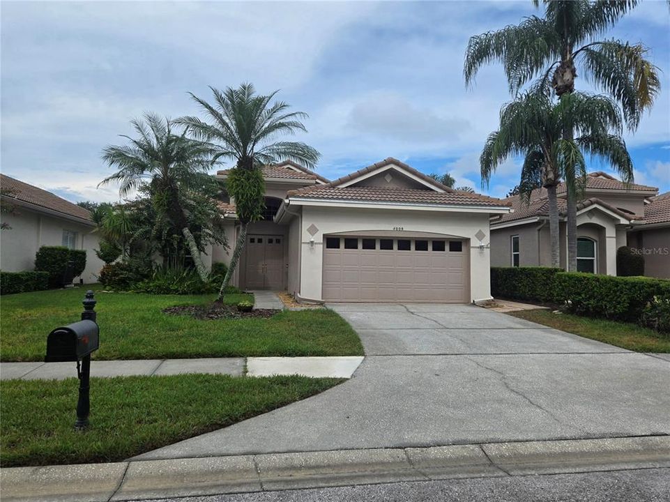 : $609,900 (2 beds, 2 baths, 2223 Square Feet)