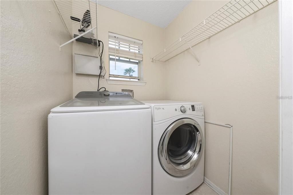 For Rent: $1,400 (2 beds, 2 baths, 1026 Square Feet)