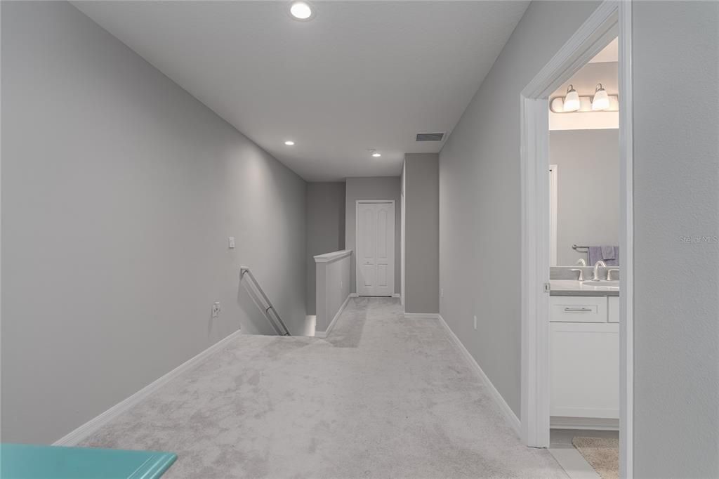 For Rent: $2,500 (3 beds, 2 baths, 1822 Square Feet)