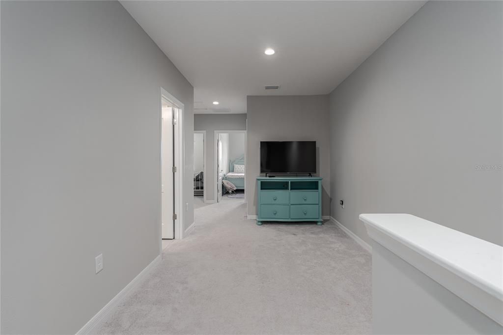 For Rent: $2,500 (3 beds, 2 baths, 1822 Square Feet)
