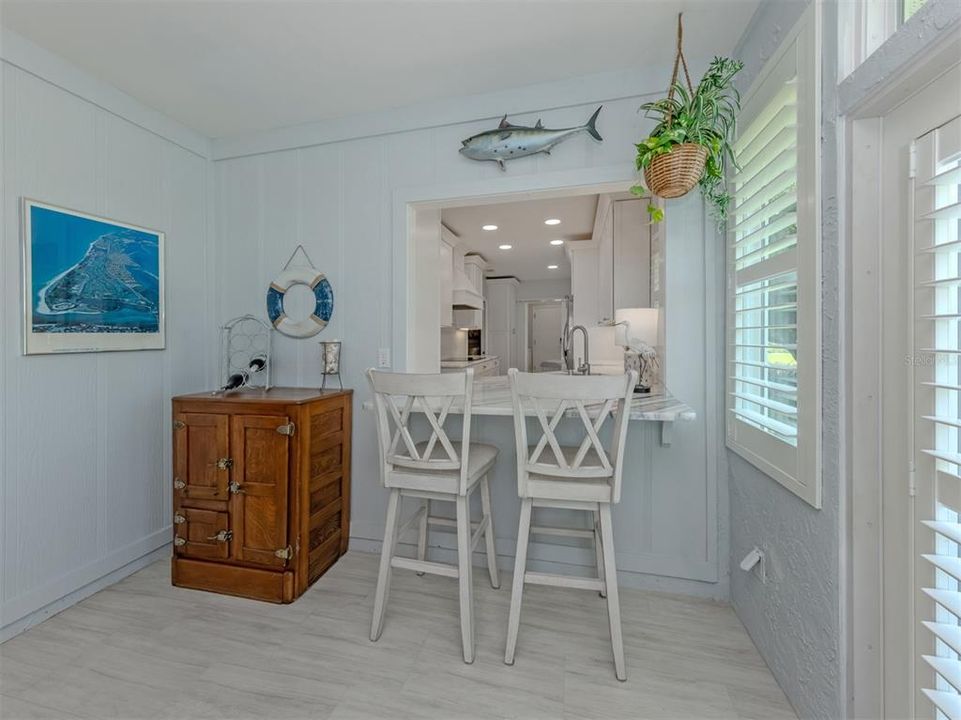 For Sale: $399,000 (2 beds, 2 baths, 1738 Square Feet)