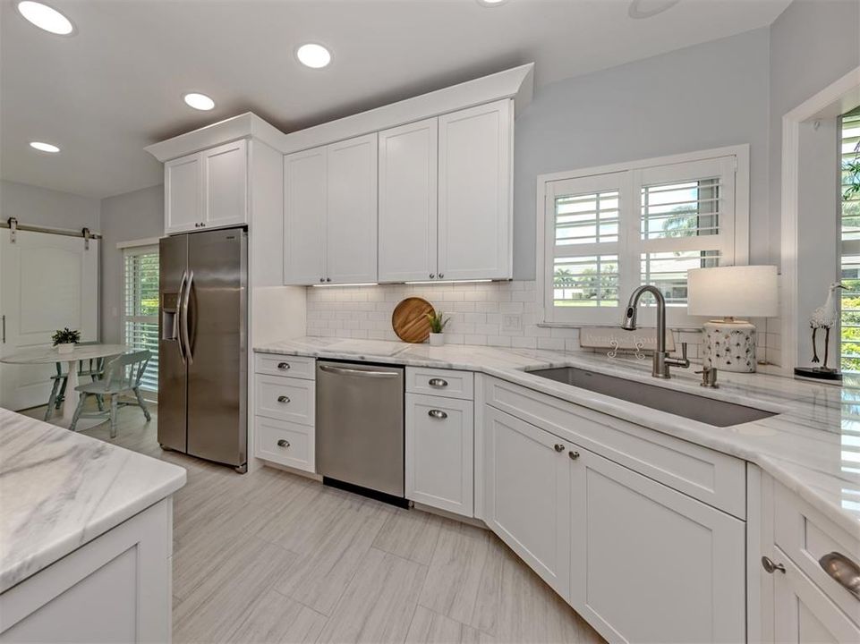 For Sale: $399,000 (2 beds, 2 baths, 1738 Square Feet)