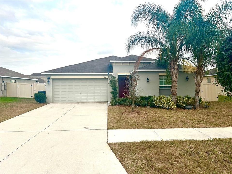 For Sale: $340,000 (4 beds, 2 baths, 1971 Square Feet)