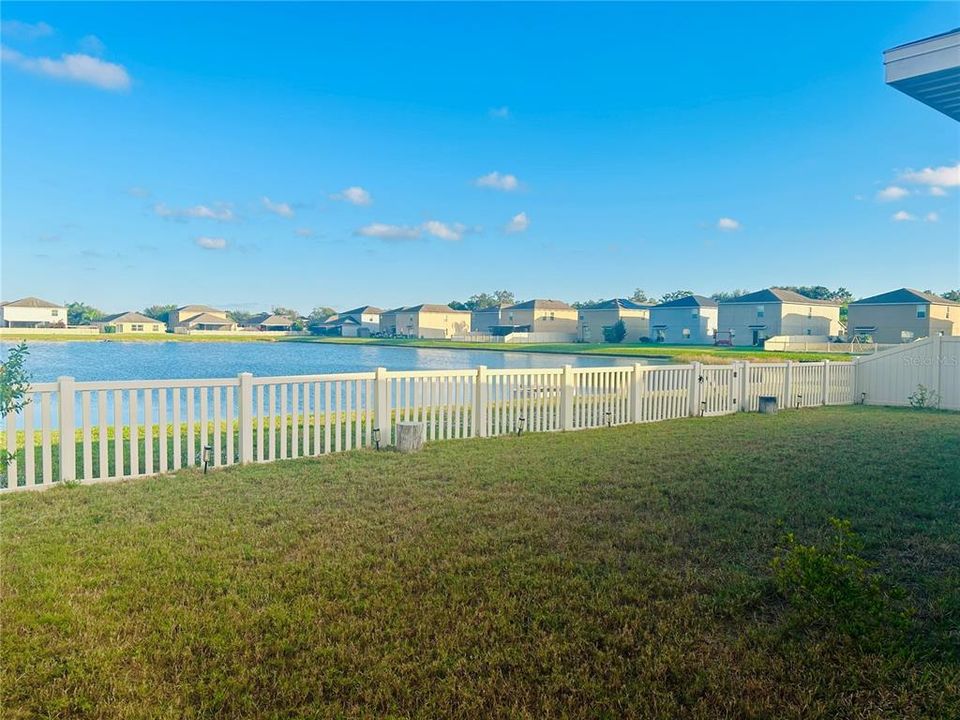 For Sale: $340,000 (4 beds, 2 baths, 1971 Square Feet)