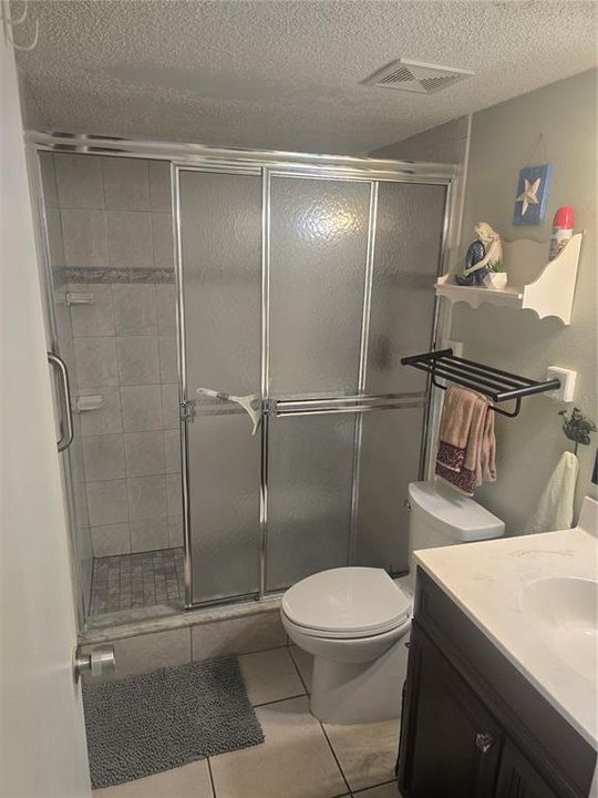 For Sale: $235,000 (2 beds, 2 baths, 1087 Square Feet)