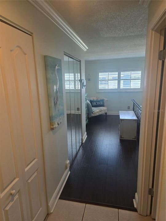 For Sale: $235,000 (2 beds, 2 baths, 1087 Square Feet)