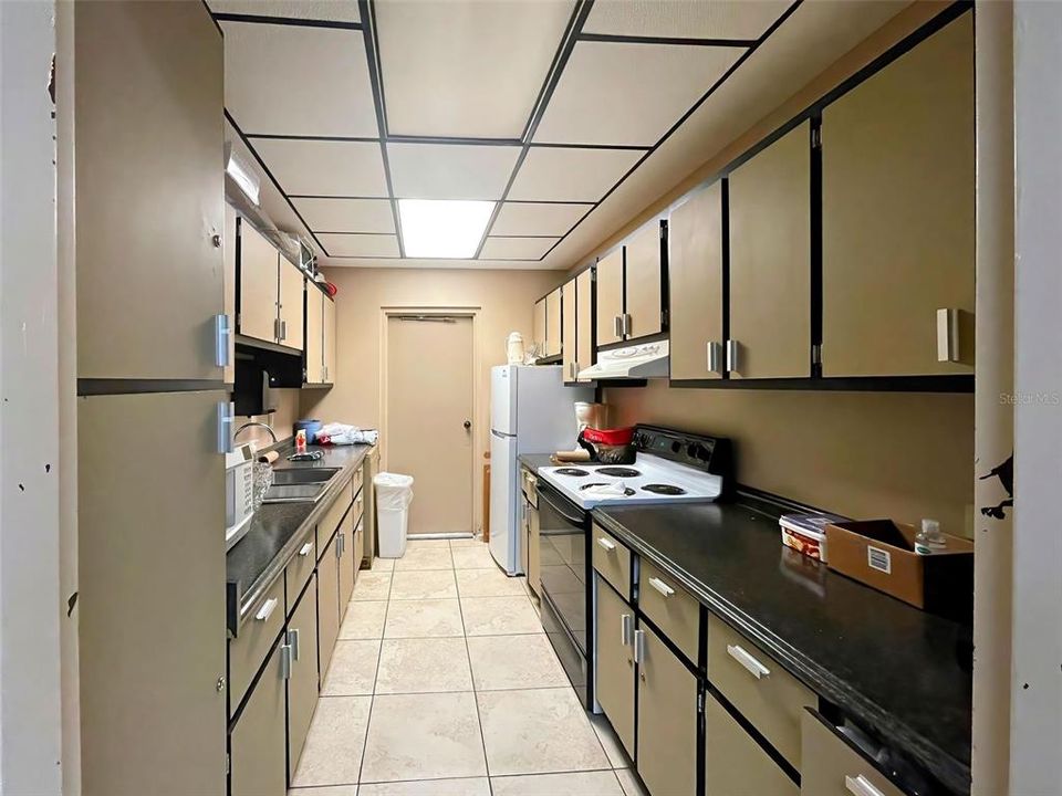На продажу: $95,000 (2 спален, 2 ванн, 960 Квадратных фут)