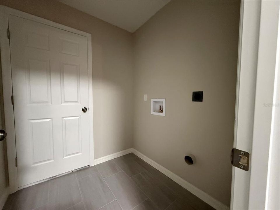 For Sale: $219,000 (3 beds, 2 baths, 1232 Square Feet)