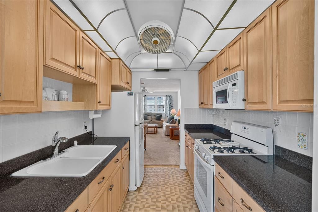 For Rent: $2,100 (2 beds, 2 baths, 1120 Square Feet)