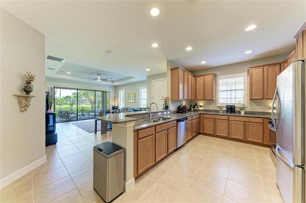 For Sale: $499,000 (2 beds, 2 baths, 1684 Square Feet)