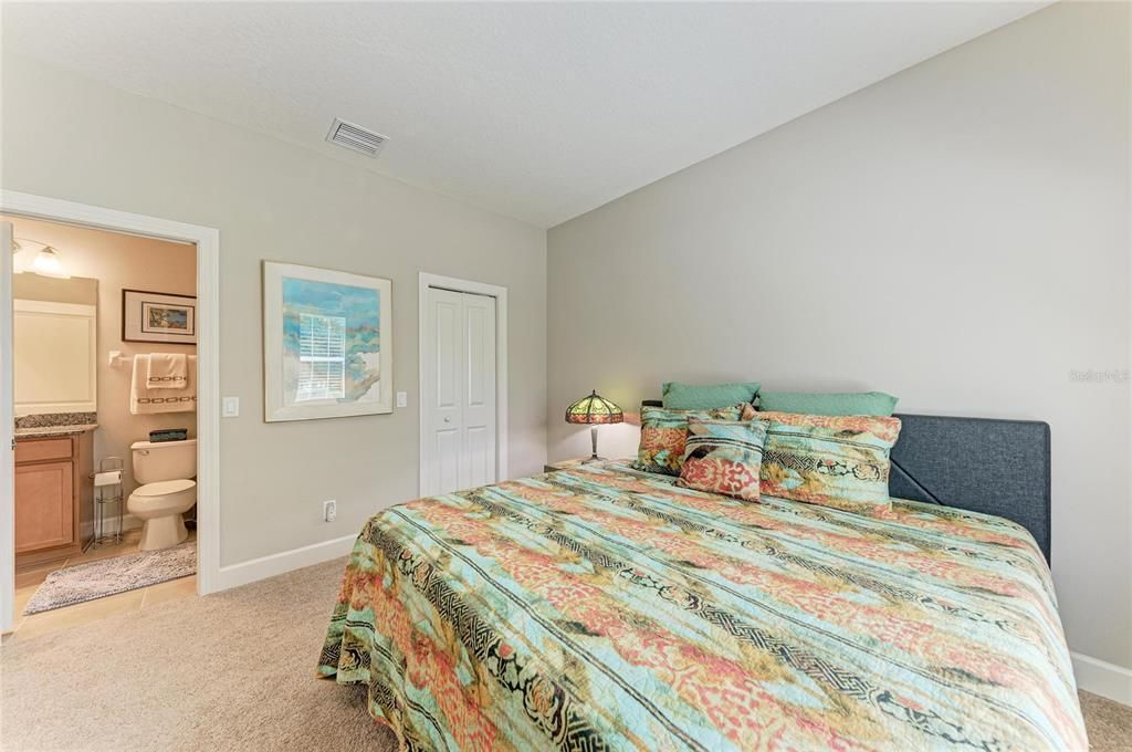 For Sale: $499,000 (2 beds, 2 baths, 1684 Square Feet)