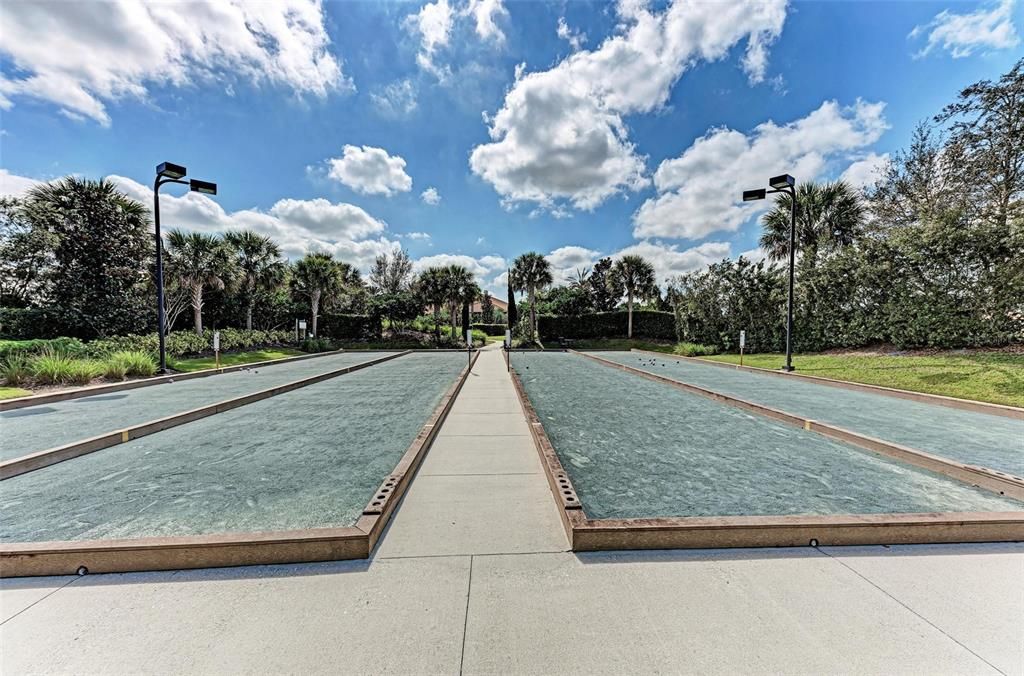 For Sale: $499,000 (2 beds, 2 baths, 1684 Square Feet)