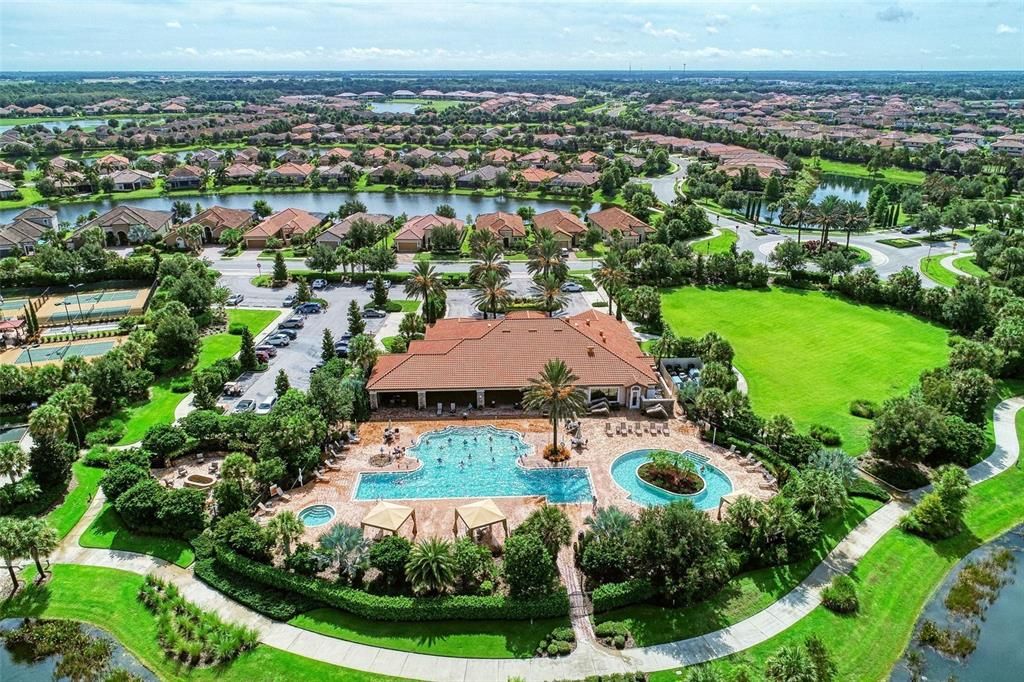 For Sale: $499,000 (2 beds, 2 baths, 1684 Square Feet)
