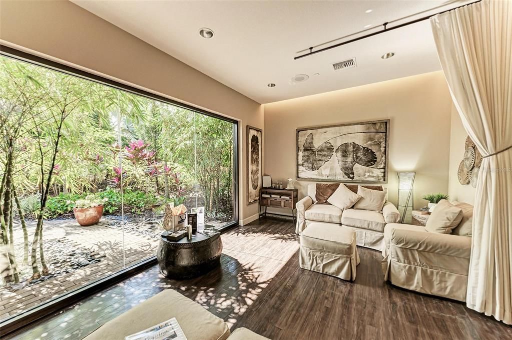 For Sale: $499,000 (2 beds, 2 baths, 1684 Square Feet)