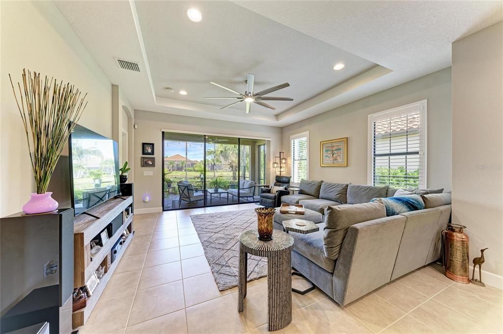 For Sale: $499,000 (2 beds, 2 baths, 1684 Square Feet)