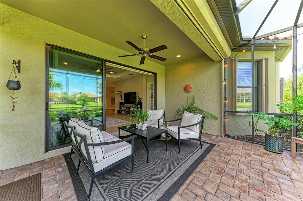 For Sale: $499,000 (2 beds, 2 baths, 1684 Square Feet)