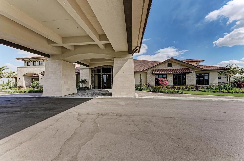 For Sale: $499,000 (2 beds, 2 baths, 1684 Square Feet)