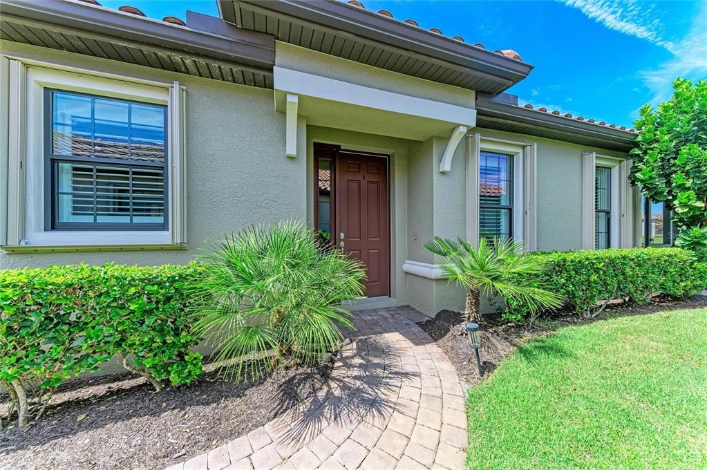 For Sale: $499,000 (2 beds, 2 baths, 1684 Square Feet)