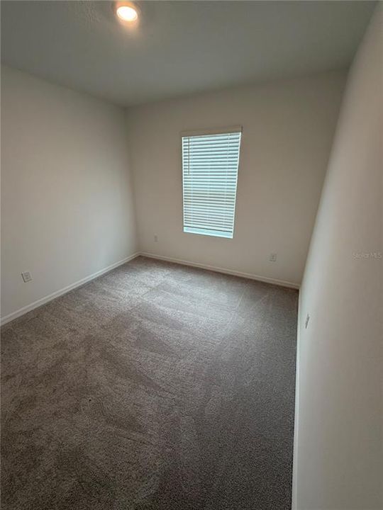 En Renta: $2,250 (3 camas, 2 baños, 1600 Pies cuadrados)