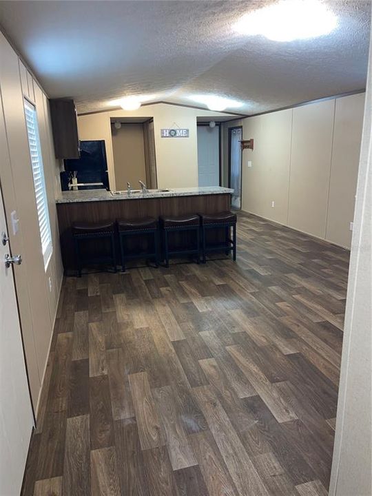 For Sale: $149,900 (2 beds, 2 baths, 840 Square Feet)