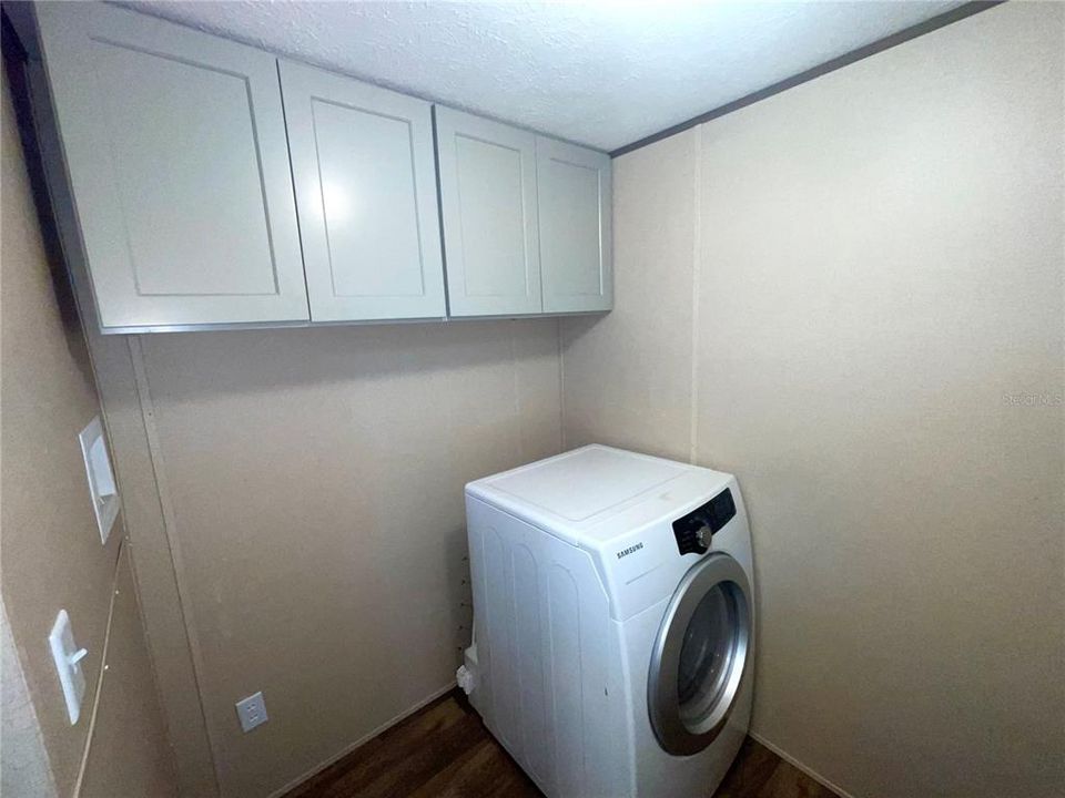 For Sale: $149,900 (2 beds, 2 baths, 840 Square Feet)