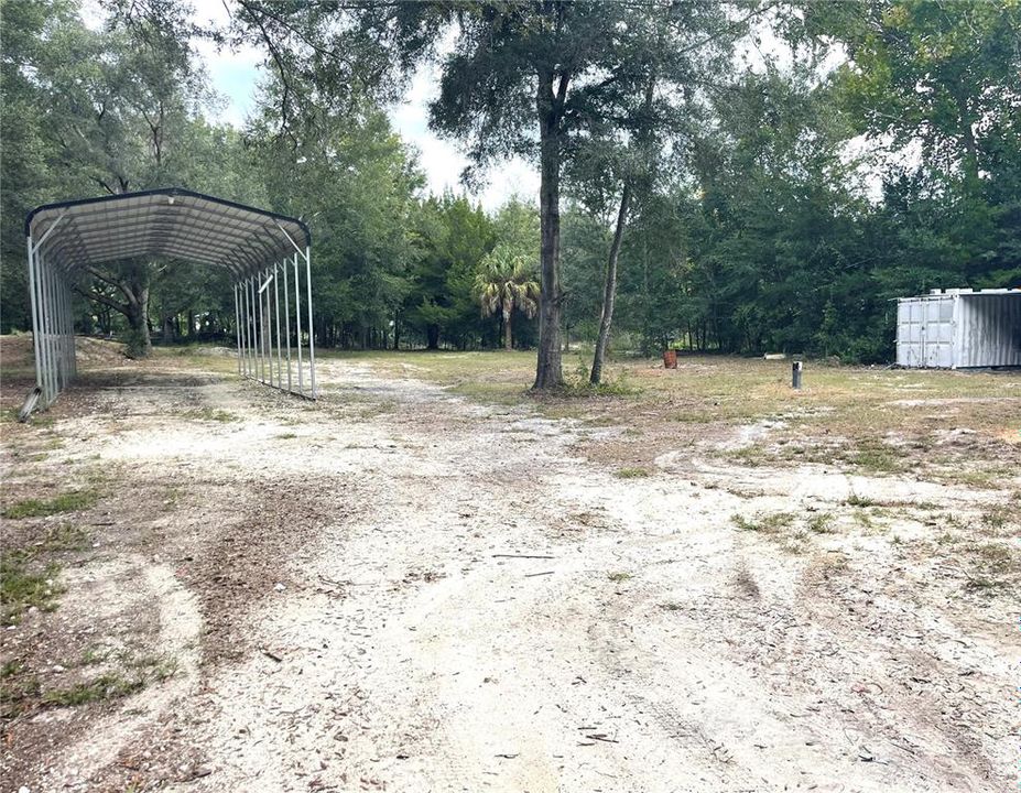 For Sale: $149,900 (2 beds, 2 baths, 840 Square Feet)