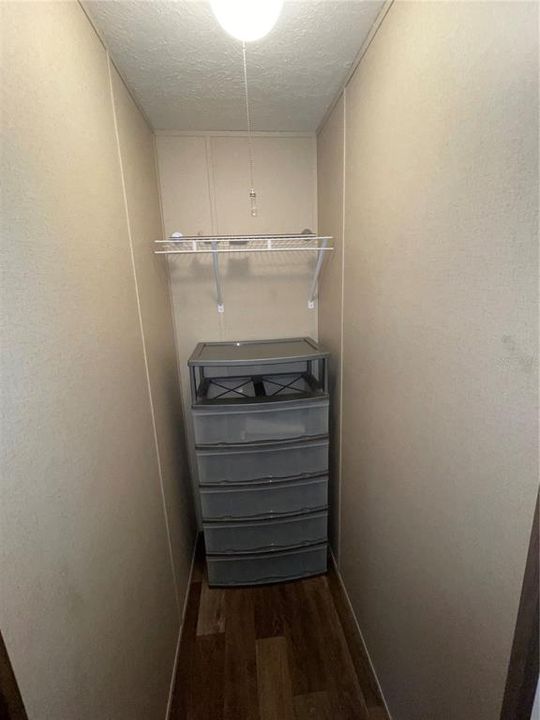 For Sale: $149,900 (2 beds, 2 baths, 840 Square Feet)
