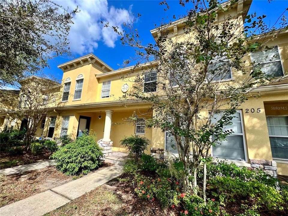 For Sale: $229,000 (3 beds, 0 baths, 1560 Square Feet)