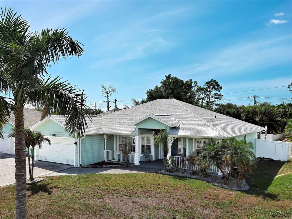 For Sale: $415,000 (3 beds, 2 baths, 1815 Square Feet)