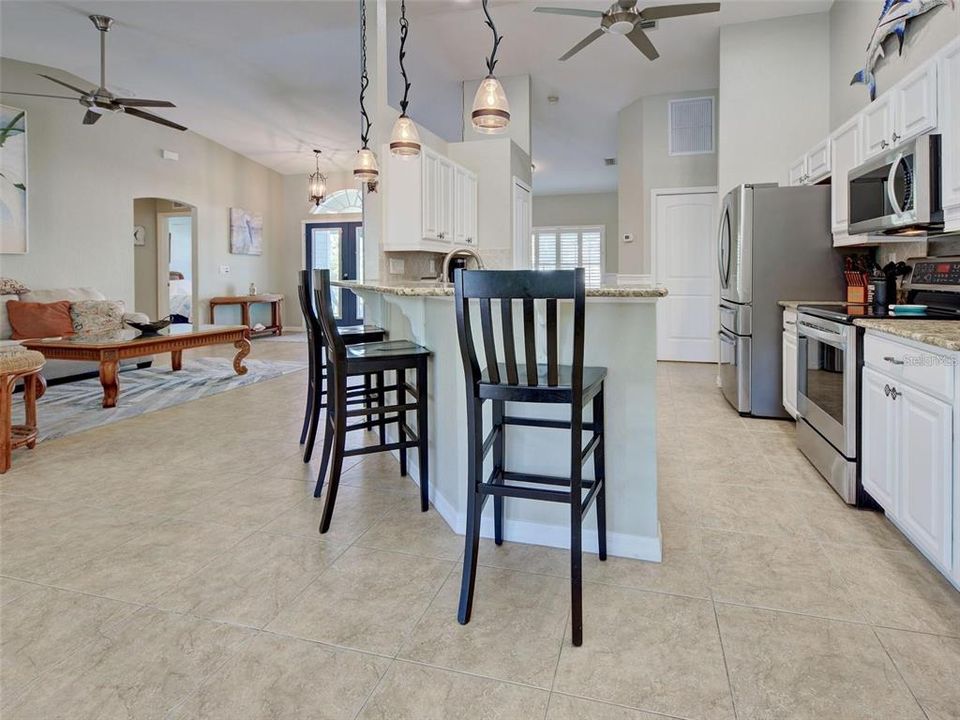 For Sale: $415,000 (3 beds, 2 baths, 1815 Square Feet)