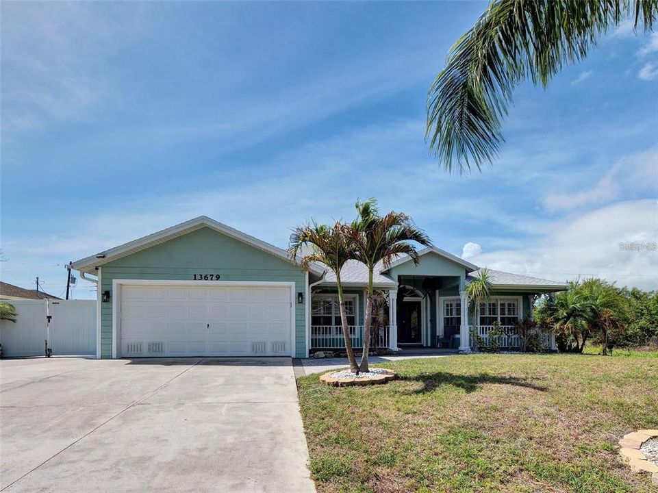 For Sale: $415,000 (3 beds, 2 baths, 1815 Square Feet)