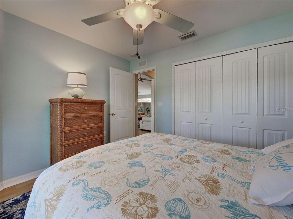 For Sale: $415,000 (3 beds, 2 baths, 1815 Square Feet)