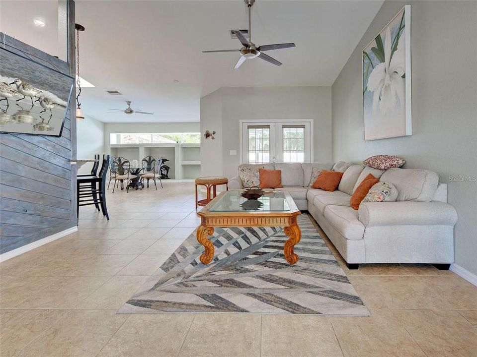 For Sale: $415,000 (3 beds, 2 baths, 1815 Square Feet)