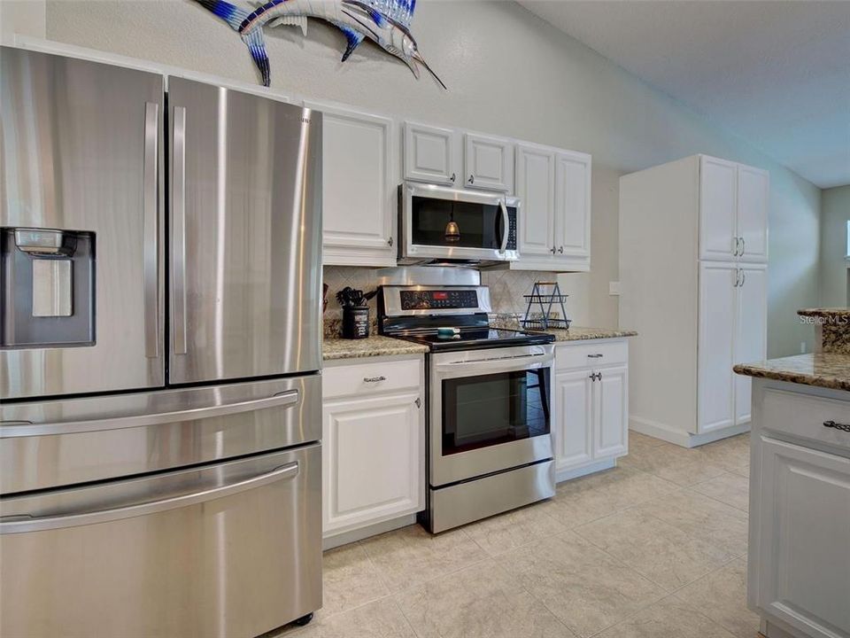 For Sale: $415,000 (3 beds, 2 baths, 1815 Square Feet)