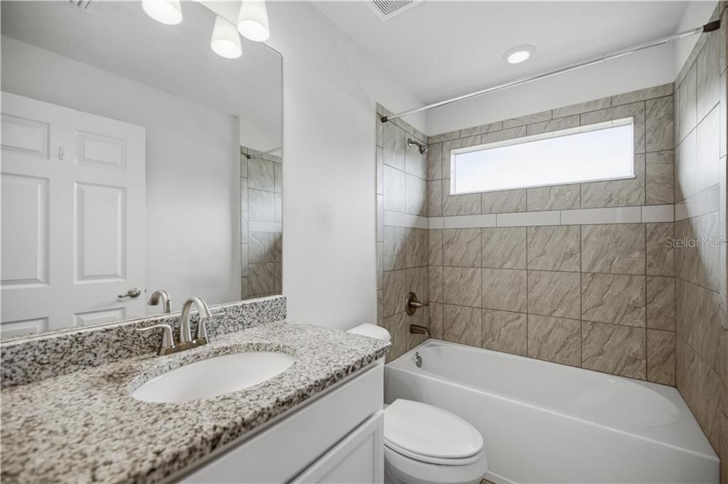 En Venta: $345,000 (3 camas, 2 baños, 1656 Pies cuadrados)