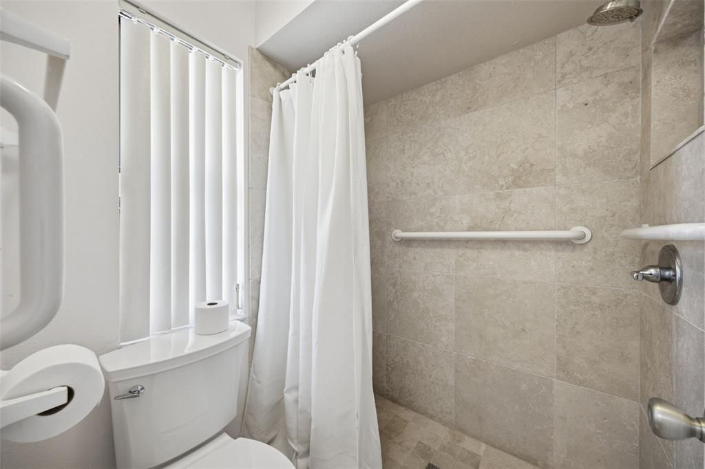 For Sale: $364,000 (3 beds, 2 baths, 1593 Square Feet)