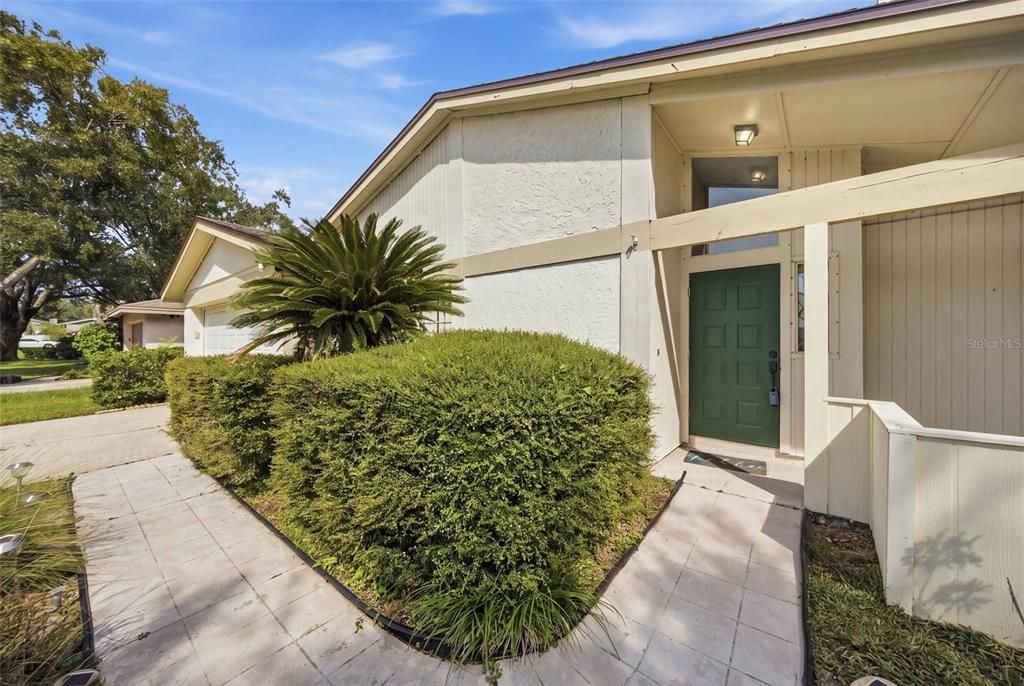For Sale: $364,000 (3 beds, 2 baths, 1593 Square Feet)