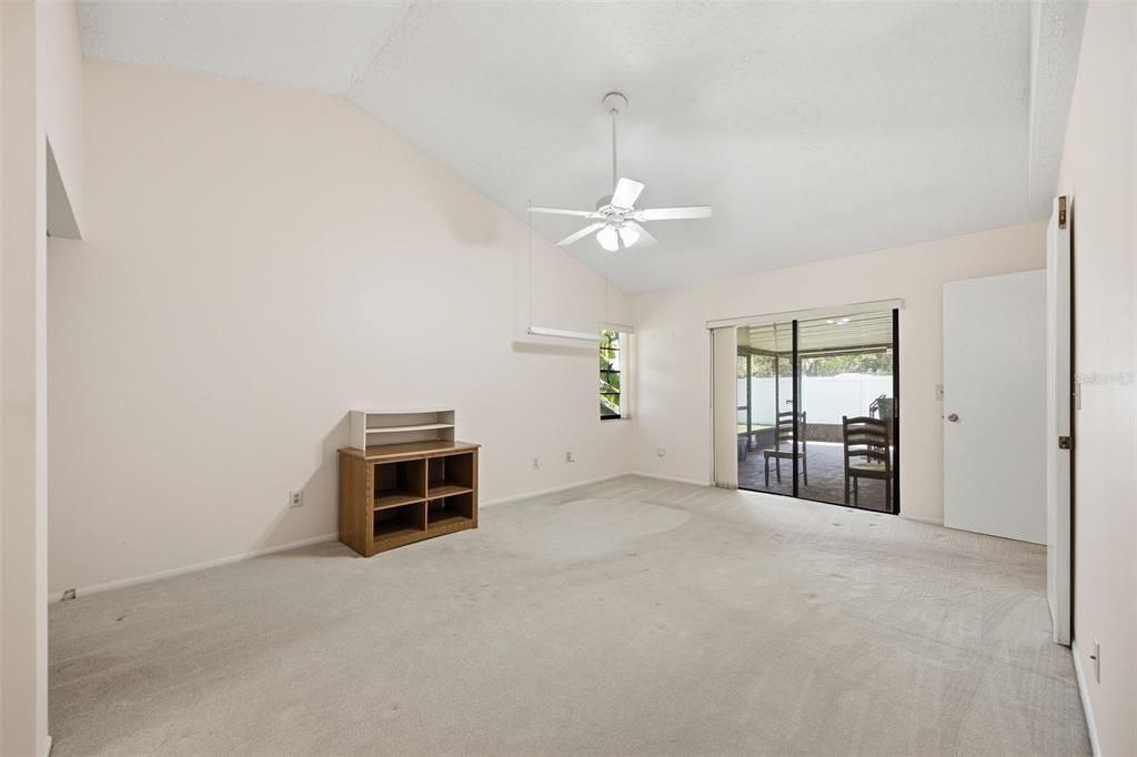 For Sale: $364,000 (3 beds, 2 baths, 1593 Square Feet)