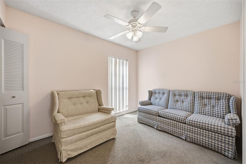 For Sale: $364,000 (3 beds, 2 baths, 1593 Square Feet)