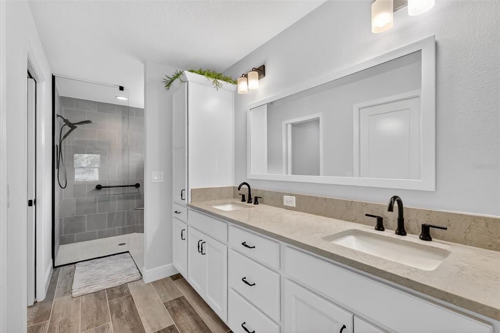 For Sale: $599,000 (3 beds, 2 baths, 1809 Square Feet)